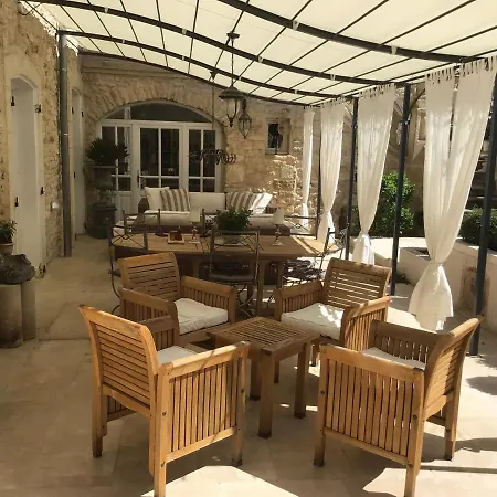 Mas Des Mourgues 2 - Chambres D'hotes De Charme A Castelnau-valence Couette-café Valence (Gard)