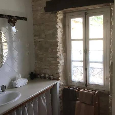 Mas Des Mourgues 2 - Chambres D'hotes De Charme A Castelnau-valence * Valence (Gard)