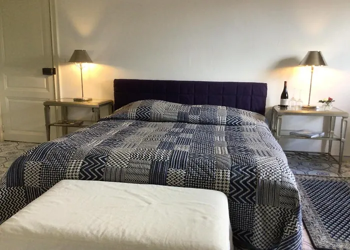 Bed & Breakfast Mas Des Mourgues 2 - Chambres D'hotes De Charme A Castelnau-valence