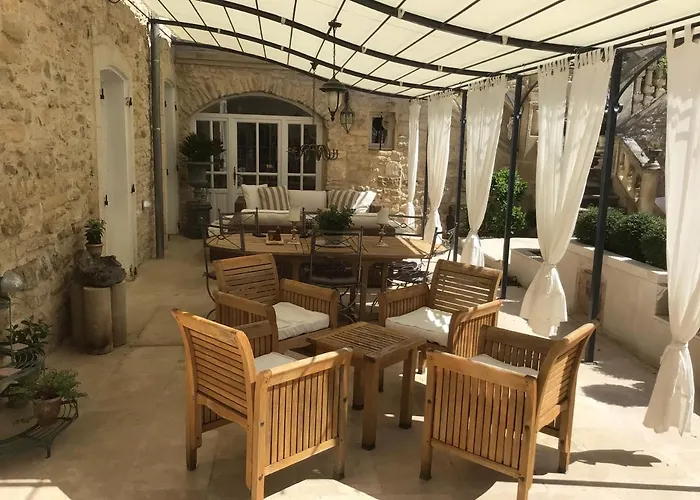 Mas Des Mourgues 2 - Chambres D'hotes De Charme A Castelnau-valence Bed & Breakfast Valence (Gard)