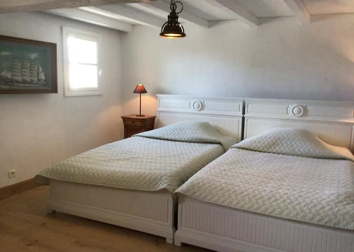 Bed & Breakfast Mas Des Mourgues 2 - Chambres D'hotes De Charme A Castelnau-valence