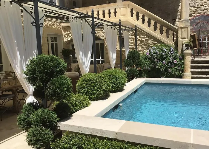 Mas Des Mourgues 2 - Chambres D'hotes De Charme A Castelnau-valence Bed & Breakfast Valence (Gard)