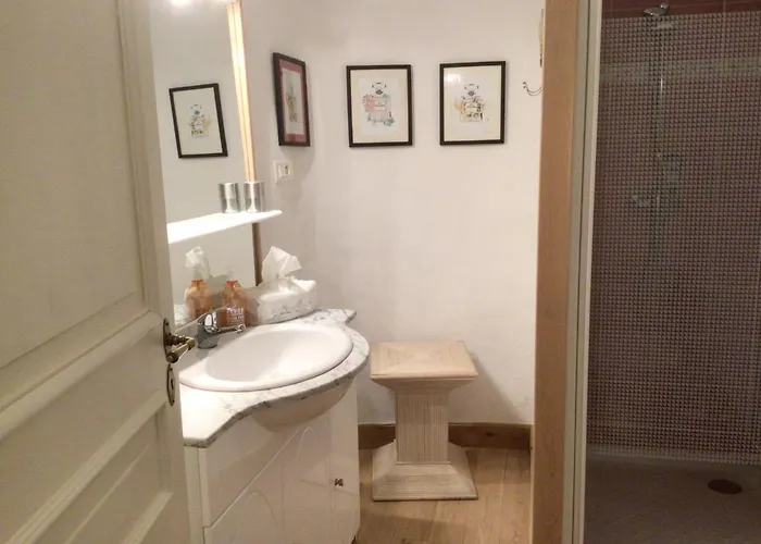 Bed & Breakfast Mas Des Mourgues 2 - Chambres D'hotes De Charme A Castelnau-valence Valence (Gard)